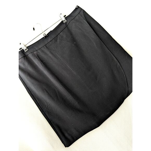 NWOT! JESSICA LONDON! "SHELL" WRAP STYLE FRONT BLACK KNEE LENGTH SKIRT! SZ 18 - Picture 1 of 7